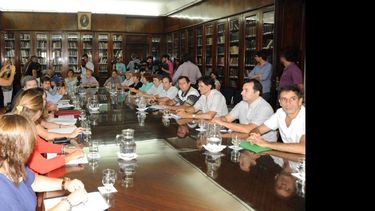 La reunión pasó a un cuarto intermedio previsto para el próximo viernes 12. (DIB)