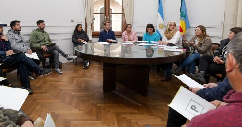 Fueron convocadas todas las firmas que elaboran y comercializan agua de mesa y aquellas que quieren iniciar con la actividad en el Partido de Pergamino.