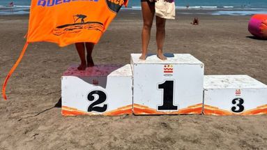 La zarateña Delfina Rodríguez Halseut fue convocada en la disciplina SUP (stand up paddle) un deporte que se practica con tabla y remo en mano en agua plana y mar para representar a la Argentina en los Juegos Suramericanos de la Juventud ODESUR 2026 La zarateña Delfina Rodríguez Halseut fue convocada en la disciplina SUP (stand up paddle) un deporte que se practica con tabla y remo en mano en agua plana y mar para representar a la Argentina en los Juegos Suramericanos de la Juventud ODESUR 2026
