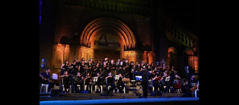 Coro Polifónico. Una amplia y variada oferta de talleres y cursos proponen diversos espacios privados de nuestra ciudad. (CORO POLIFONICO)