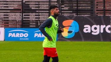 Brian Meza ya se entrena con el plantel del Rojinegro y podrá jugar a partir de la décimo sexta fecha. Brian Meza ya se entrena con el plantel del Rojinegro y podrá jugar a partir de la décimo sexta fecha.