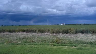 Rige un alerta naranja, lo que implica la probabilidad de tormentas de variada intensidad. Rige un alerta naranja, lo que implica la probabilidad de tormentas de variada intensidad.
