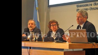 Ante investigadores de distintas disciplinas, se discutieron alcances de los comités de Etica. (LA OPINION)