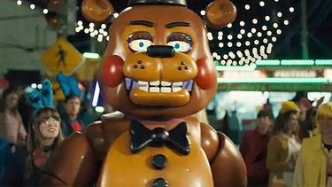 El fenómeno en taquilla de Blumhouse de Five Nights at Freddys, la pelicula de terror más taquillera de 2023, comienza un nuevo capítulo escalofriante de terror animatrónico.