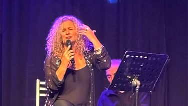 Ivana Fortunati junto al pianista Eduardo “Rabito” Tirabassi. Ivana Fortunati junto al pianista Eduardo “Rabito” Tirabassi.