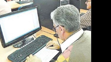 El taller es para acercar los adultos mayores a las nuevas tecnologías. (ANSES)