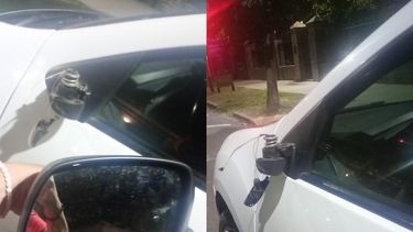 Los agresores le dieron una patada al espejo retrovisor para romperlo e intimidar a los pasajeros que trasladaba la remisera. Los agresores le dieron una patada al espejo retrovisor para romperlo e intimidar a los pasajeros que trasladaba la remisera.