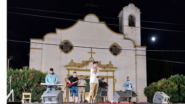 Se encuentran en pleno desarrollo las Fiestas Patronales de Santa Lucía, que culminarán este sábado 13 de diciembre con la tradicional Misa, Procesión y un Festival popular. Se encuentran en pleno desarrollo las Fiestas Patronales de Santa Lucía, que culminarán este sábado 13 de diciembre con la tradicional Misa, Procesión y un Festival popular.