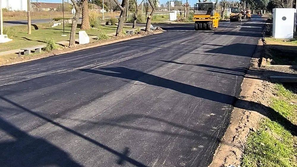 Partido de Pergamino: llevan a cabo obras de pavimentación en los pueblos