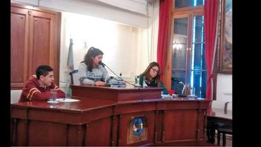 Los alumnos que integran los bloques presentaron cuatro proyectos. (CONCEJO DELIBERANTE)