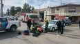 Hospitalizaron a la persona que iba al mando de la motocicleta que chocó contra un auto en avenida Intendente Ernesto Illia y Emilio R. Coni en la tarde de este sábado. Hospitalizaron a la persona que iba al mando de la motocicleta que chocó contra un auto en avenida Intendente Ernesto Illia y Emilio R. Coni en la tarde de este sábado.