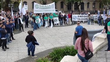 paro general de 36 horas: comenzaron las primeras manifestaciones gremiales en pergamino paro general de 36 horas: comenzaron las primeras manifestaciones gremiales en pergamino