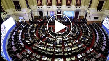 La sesión comenzará a las 11:00 de este martes. La sesión comenzará a las 11:00 de este martes.