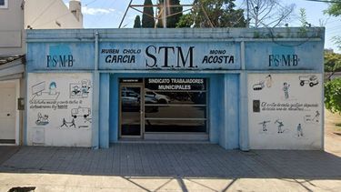 El Sindicato de Trabajadores Municipales resolvió iniciar una medida de fuerza que consistirá en un paro de actividades y retención de tareas para la jornada de este viernes. El Sindicato de Trabajadores Municipales resolvió iniciar una medida de fuerza que consistirá en un paro de actividades y retención de tareas para la jornada de este viernes.
