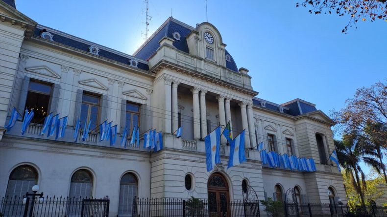 El municipio de Zárate buscará aplicar el «déficit cero» desde enero y ajusta el Presupuesto 2026