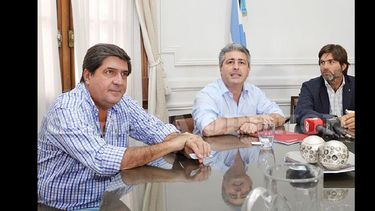 Sergio Tressens, Javier Martínez y Juan Cruz Cabrera hablaron sobre los beneficios del programa. (LA OPINION)