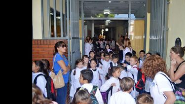 En las escuelas primarias es alto el número de chicos sin la nueva documentación. (ARCHIVO LA OPINION)