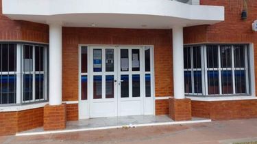 La oficina de PAMI permanece cerrada desde hace dos meses y los afiliados de Pérez Millán solo reciben atención remota, sin días ni horarios fijos. La oficina de PAMI permanece cerrada desde hace dos meses y los afiliados de Pérez Millán solo reciben atención remota, sin días ni horarios fijos.