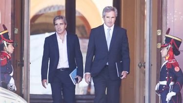 con el blue arriba de $1300, el gobierno mide la confianza del mercado y busca dar una senal sobre el dolar con el blue arriba de $1300, el gobierno mide la confianza del mercado y busca dar una senal sobre el dolar