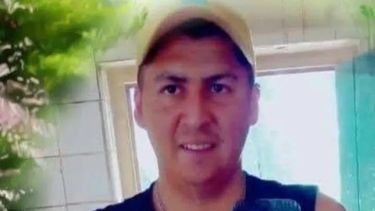 El joven Pablo Catacata se sumergió a salvar a su novia y fue arrastrado por la corriente del arroyo fuera de cauce y muy crecido por las abundantes lluvias. El joven Pablo Catacata se sumergió a salvar a su novia y fue arrastrado por la corriente del arroyo fuera de cauce y muy crecido por las abundantes lluvias.