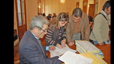 El Gobierno provincial volverá a Pergamino a entregar escrituras. (LA OPINION)