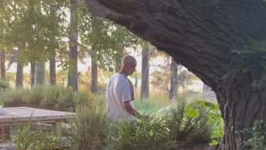 Christian Petersen está en plena recuperación tras su internación y mostró cómo son sus días en La Villa Rural, su granja familiar en San Pedro, provincia de Buenos Aires. Christian Petersen está en plena recuperación tras su internación y mostró cómo son sus días en La Villa Rural, su granja familiar en San Pedro, provincia de Buenos Aires.