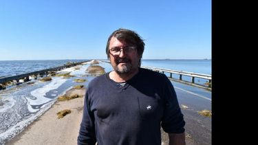 El descubrimiento lo realizó el jefe comunal de la localidad de Aaron Castellanos, Walter Ramanzín. (LA CAPITAL)