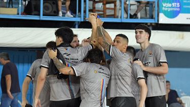 Pergamino Básquet intentará ante Gimnasia lograr su primer festejo de visitante. Pergamino Básquet intentará ante Gimnasia lograr su primer festejo de visitante.