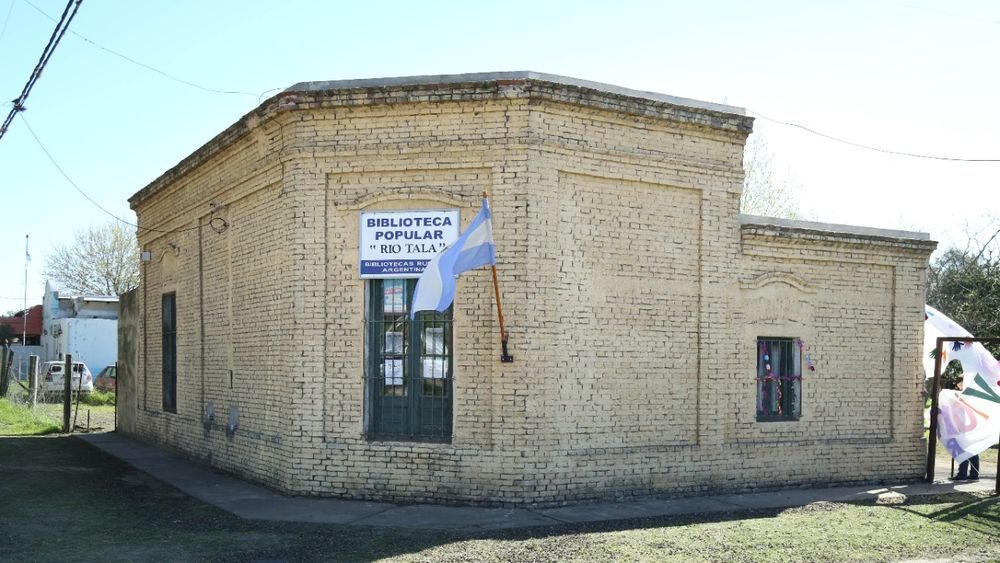 Este viernes 24, desde las 17.30, la Subsecretaría de Producción junto a la Oficina de Empleo estarán en Río Tala con una nueva jornada para acercar herramientas y asesoramiento a vecinos y vecinas. Este viernes 24, desde las 17.30, la Subsecretaría de Producción junto a la Oficina de Empleo estarán en Río Tala con una nueva jornada para acercar herramientas y asesoramiento a vecinos y vecinas.