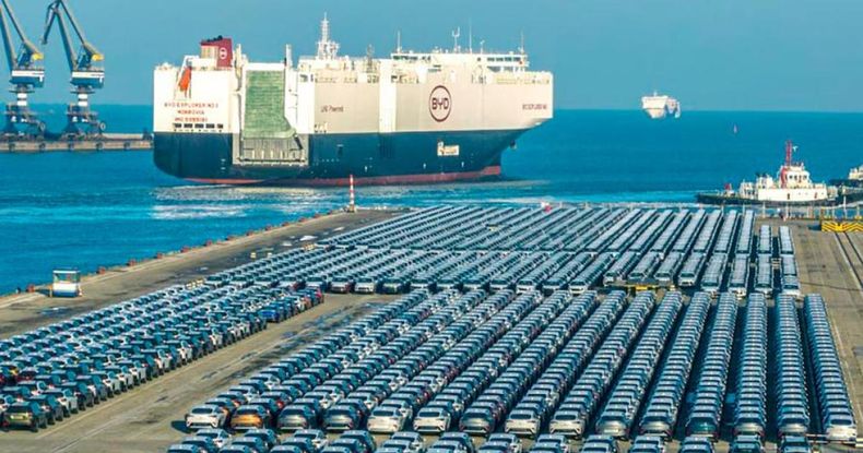 En la jornada de hoy llegan a nuestro país más de 5.000 autos provenientes de China y la descarga se realizará en el Puerto de Zárate.