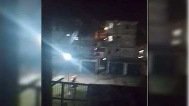 Los allanamientos fueron en domicilios de los dos sospechosos con órdenes de detenciones judiciales y los posibles lugares donde podrían ocultarse. Los allanamientos fueron en domicilios de los dos sospechosos con órdenes de detenciones judiciales y los posibles lugares donde podrían ocultarse.