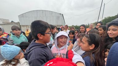 La niña Catalina Maglio recibió un cálido recibimiento de la comunidad de Fontezuela. La niña Catalina Maglio recibió un cálido recibimiento de la comunidad de Fontezuela.