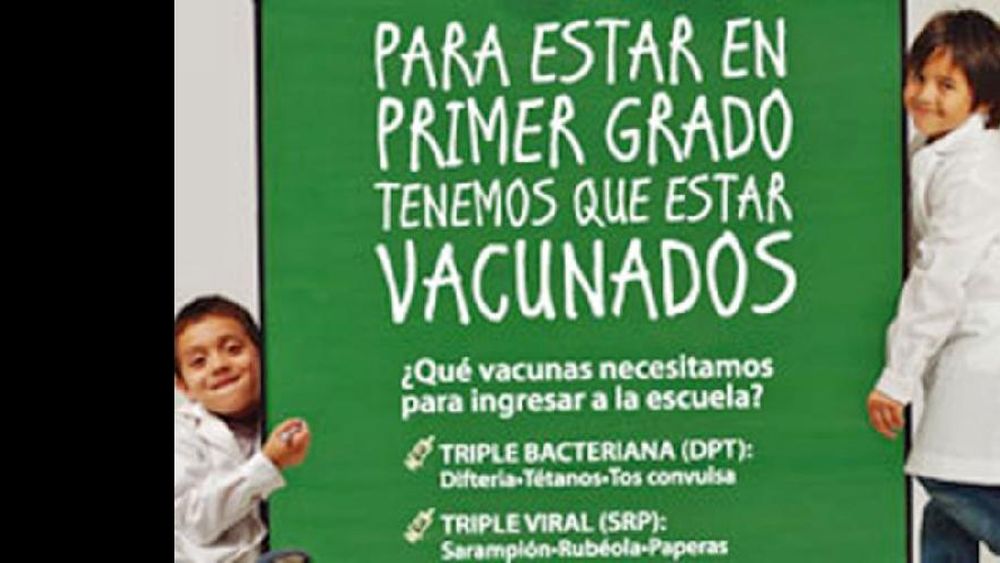 La meta es que todos los chicos lleguen vacunados al primer día de clases. (LA OPINION)