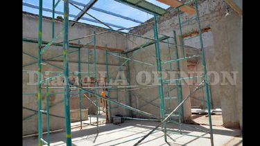 En casi tres meses de trabajo, la nueva comisaría va tomando forma. (LA OPINION)