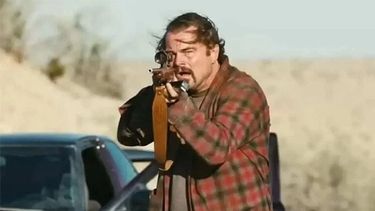 Leonardo DiCaprio en un papel marcado por la violencia política y la memoria.