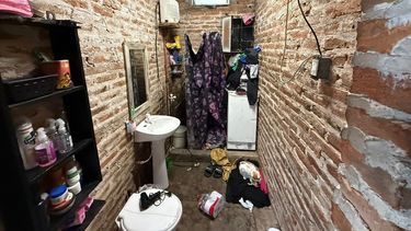 El crimen investigado es el de explotación sexual infantil y están involucradas personas adultas residentes en la casa allanada. El crimen investigado es el de explotación sexual infantil y están involucradas personas adultas residentes en la casa allanada.