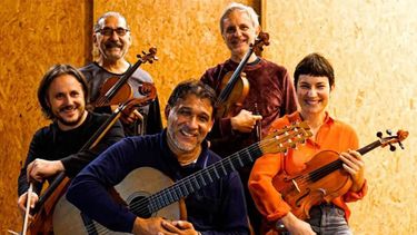 Fernando Morales y el Magnolia Cuarteto se unen en Música Inmortal, un homenaje a Atahualpa Yupanqui. Fernando Morales y el Magnolia Cuarteto se unen en Música Inmortal, un homenaje a Atahualpa Yupanqui.