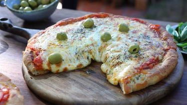 Este mundial no solo celebra la tradición italiana, sino que también pone a prueba la creatividad y destreza de pizzeros de todo el mundo. Este mundial no solo celebra la tradición italiana, sino que también pone a prueba la creatividad y destreza de pizzeros de todo el mundo.