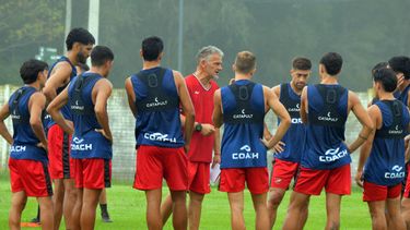 El plantel de Douglas Haig irá por un nuevo triunfo para quedar como único líder. El plantel de Douglas Haig irá por un nuevo triunfo para quedar como único líder.