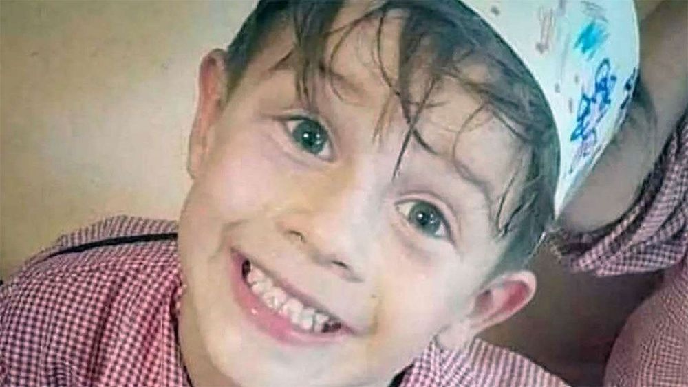 El bloque de concejales de Fuerza Patria presentó un proyecto de ordenanza para que el municipio de San Pedro adhiera a la Ley Provincial N° 15.348, la cual establece la formación obligatoria en la Promoción del Buen Trato hacia Niñas, Niños y Adolescentes para todos los agentes de la función pública local. El bloque de concejales de Fuerza Patria presentó un proyecto de ordenanza para que el municipio de San Pedro adhiera a la Ley Provincial N° 15.348, la cual establece la formación obligatoria en la Promoción del Buen Trato hacia Niñas, Niños y Adolescentes para todos los agentes de la función pública local.