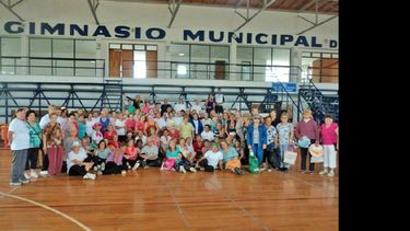 Hubo intercambio de obsequios, juegos, gimnasia y mucha diversión. (PRENSA MUNICIPIO)