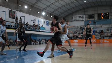 Pergamino Básquet intentará una vez más volver al triunfo tras haber estado muy cerca de conseguirlo ante Unión de Mar del Plata. Pergamino Básquet intentará una vez más volver al triunfo tras haber estado muy cerca de conseguirlo ante Unión de Mar del Plata.