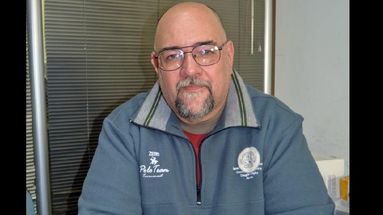 Norberto Glavinovich, militante del FIT en nuestra ciudad, llamó a emitir un voto en blanco. (LA OPINION)