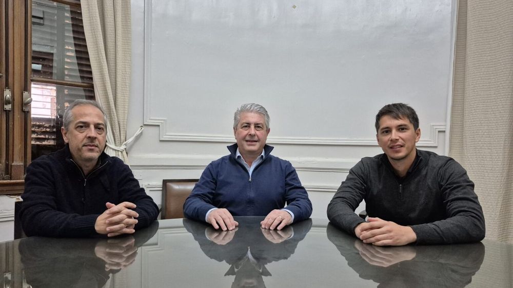 Karin Dib, Javier Martínez y Eugenio Petinari presentaron la línea de microcréditos.