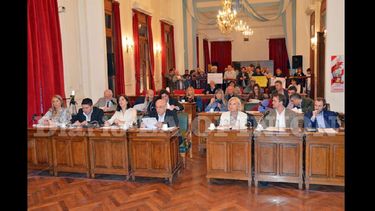 Los concejales aprobaron el aumento de las tarifas luego de varias reuniones donde se pudo llegar a un acuerdo. (LA OPINION)