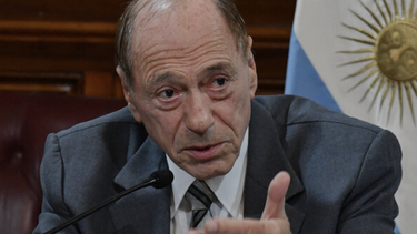 Raul Zaffaroni. Entre la anomia y la desidia. columna de opinion de Rodolfo Fernandez Viña Raul Zaffaroni. Entre la anomia y la desidia. columna de opinion de Rodolfo Fernandez Viña