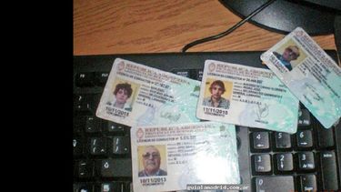 Diariamente cientos de vecinos tramitan su licencia de conducir. (LA OPINION)