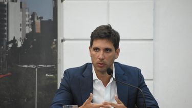 El jueves 5 de marzo, a partir de las 7:30, se pondrá en marcha la ceremonia de apertura del 117º período de sesiones ordinarias en el Honorable Concejo Deliberante de San Nicolás, acto institucional que será presidido -por tercera vez- por el intendente Santiago Passaglia. El jueves 5 de marzo, a partir de las 7:30, se pondrá en marcha la ceremonia de apertura del 117º período de sesiones ordinarias en el Honorable Concejo Deliberante de San Nicolás, acto institucional que será presidido -por tercera vez- por el intendente Santiago Passaglia.