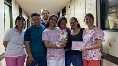 El equipo del Servicio de Neonatología del Hospital San José desplegó toda su dedicación, experiencia y humanidad en la recuperación de Aitana.