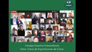 Los ruralistas de la Provincia esperan ahora que la Mesa de Enlace nacional defina como sigue la protesta de nueve días. Los ruralistas de la Provincia esperan ahora que la Mesa de Enlace nacional defina como sigue la protesta de nueve días.